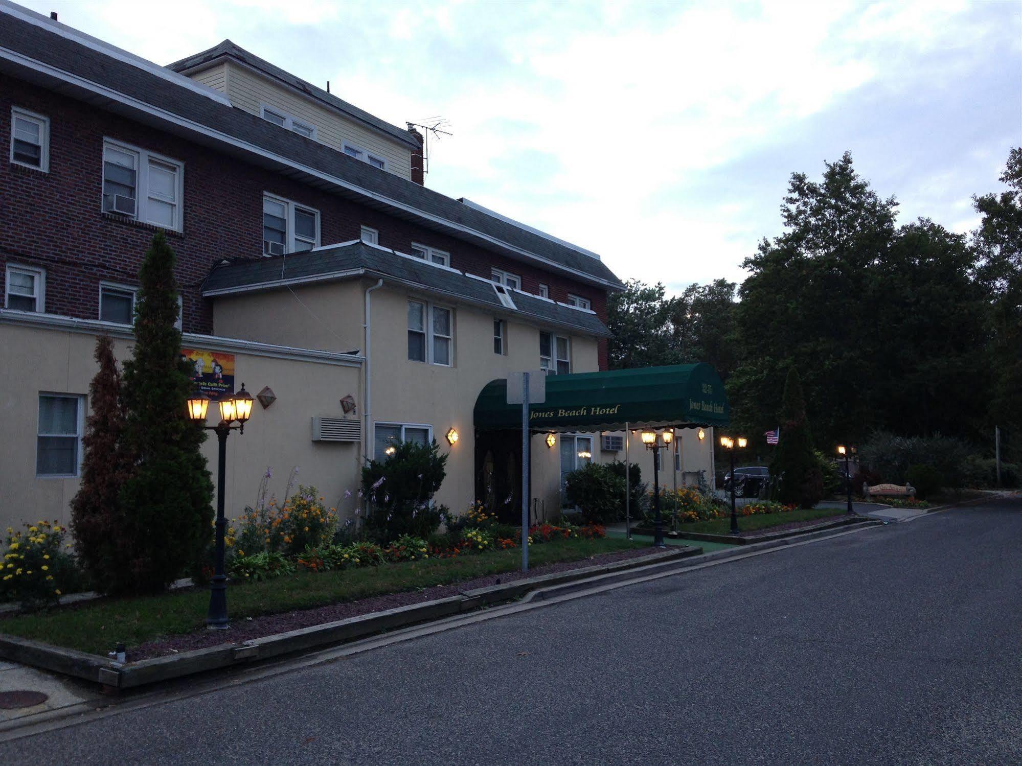 Jones Beach Hotel Wantagh Exterior foto